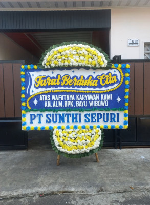 Papan Bunga Duka di Kadolo Katapi